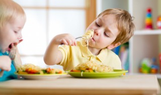 小孩子挑食不爱吃饭怎么办 小孩挑食,不爱吃饭,有什么办法解决