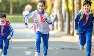 小孩交作业拖拖拉拉怎么回事 孩子经常拖拉作业怎么办