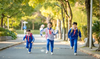 小孩没有时间观念做事拖拉怎么办