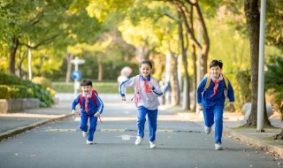 孩子情商不高不合群怎么办，孩子性格内向不合群怎么办